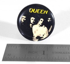 Queen Band Vintage Pin (Circa 1980&#39;s)   Freddie Mercury   Brian May  John Taylor - £11.01 GBP