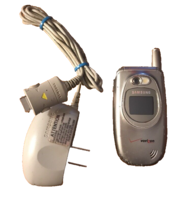 Samsung Verison Silver Flip Phone-RARE-SHIPS N 24 HOURS-See Below - $3,487.31 MXN