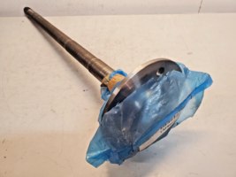 Yukon Right Hand Rear Axle Ford Truck Vans YAF880007 | 82345678 - $150.03