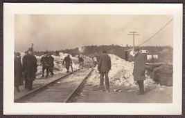 Lisbon Falls Maine Photo 1938 - Digging out Railroad Tracks after Snow &amp; Ice - £11.59 GBP