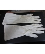 Vintage Ladies Ivory Mid Length Nylon Gloves - £6.26 GBP