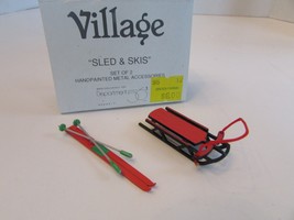 Dept 56 52337 Sled &amp; Skis Snow Village 2 pc Accessories  L131 - $159.43 MXN