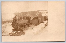 RPPC Boston &amp; Maine Railway Engine Derailment in Snow UNP DB Postcard G15 - £30.59 GBP