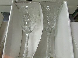 PAIR DRESDEN CRYSTAL WHITE WINE GLASSES FLORAL SIGNED SLOVANIA 7-7/8&quot;  #... - £11.83 GBP