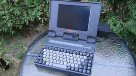 Vintage Notebook Highscreen 486DX/33 DOS 40MB HDD 4MB RAM - £130.52 GBP
