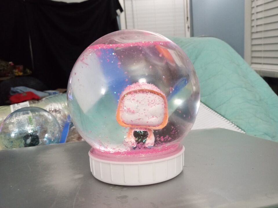 Handmade Marvel Comics Plastic Spider Gwen Ghost Spider Snow Globe - $9.50