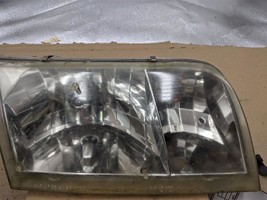 Passenger Right Headlight Fits 00-02 CROWN VICTORIA 345183 - £45.82 GBP