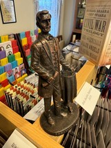 Abraham Lincoln Statue - $8.50