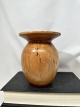 Artisan turned wood vase pear Wood Jim Bewley 2005 PA - £36.61 GBP