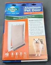 PetSafe Freedom Aluminum Pet Door Medium Dogs Up To 40lbs 8.25&quot; x 12.25 ... - $1,105.52 MXN