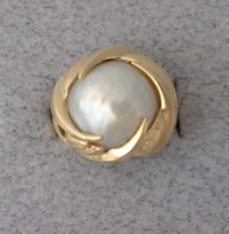 Vintage Ring 14K Yellow Gold White Baroque Pearl Jeweler Hallmarked Size 7 - £199.21 GBP
