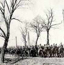 Cossacks Enter Captured Przemysl Fortress WW1 Print 1917 Militaria War SmDwC5 - £23.42 GBP