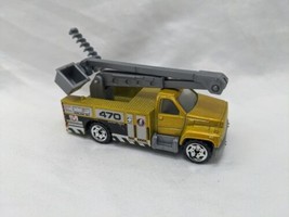 Matchbox 1999 GMC Bucket Truck Toy Car 3&quot; - $15.84