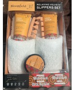 BloomField Relaxing Velvety Slippers Foot Care Set – New/Sealed - €17,30 EUR