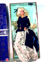 Vintage 1995 Winter Velvet Barbie Avon Excl. NRFB Original Box - £27.74 GBP