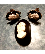 Beautiful black and white Vtg. cameo/earrings Set - $32.57 CAD
