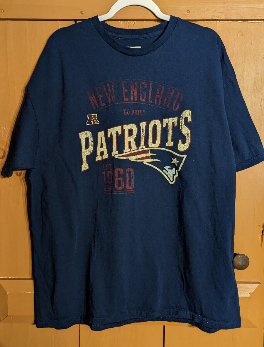NFL Team Apparel New England Patriots T Shirt Mens 2XL Blue Casual Vintage Style - $16.40