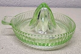 Vintage Depression Era Uranium Green Glass Citrus Juicer Orange Lemon Li... - $463.48 MXN