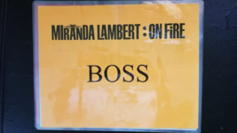 MIRANDA LAMBERT - ORIGINAL 9 X 11.5 &quot;ON FIRE&quot; BACKSTAGE TOUR CONCERT DOO... - $932.03 MXN