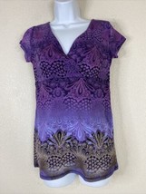 Liz Wear Womens Size S Purple Paisley Mesh V-neck Stretch Top Short Sleeve - $6.73