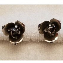 Vintage Silver Tone Screw Back Earrings - $328.39 MXN