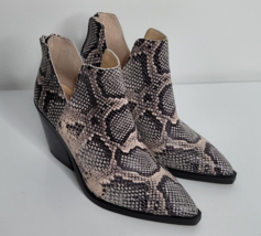 Vince Camuto Womens Gigietta Ankle Bootie Black Embossed Snakeskin Print Size 6 - £35.96 GBP