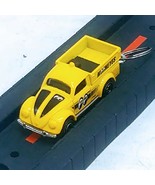 2018 Hot Wheels Rod Squad Yellow Mooneyes &#39;49 Volkswagen Beetle Pickup K... - $201.90 MXN