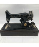 SINGER 1925 Vintage Sewing Machine with Bent Wood Cover and Base - $264.20 CAD