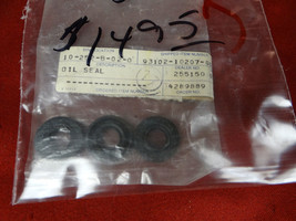 3 Yamaha Seals, NOS 1980-21 Many Models, 93102-10207-00 - £9.99 GBP