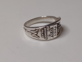 Governor&#39;s Palace Williamsburg VA Sterling Silver Ring - £35.84 GBP
