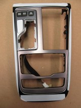 OEM 14-15 Hyundai Equus Floor Console Gear Trim Bezel Panel Cover 84650-... - $69.29