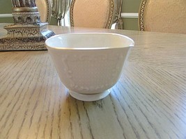 LENOX BONE CHINA CANTERBURY SQUARE NUT BOWL GOLD RIM TOP &amp; BOTTOM 2-7/8&quot;H  - $92.87 MXN