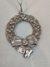 Gloria Duchin Inc. Silver Tone Metal Wreath Apples Bow Ornament 2005 USA - £7.59 GBP