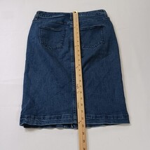 Universal Thread Women Blue Denim Skirt Size 2/26 Full Button 5 Pockets Waist 29 image 7