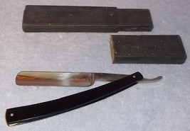 Vintage Antique The Winner Men&#39;s Straight Razor with Box - $24.95