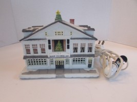 Hawthorne Village Rockwell&#39;s Studio Stockbridge Lighted Building &amp; Cord - $424.45 MXN