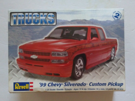 REVELL TRUCKS 99&#39; Chevy Silverado Custom Pickup Model Kit #85-7200 NOB - $30.38