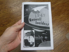 (A-57) BOOKLET 1947 Roswell Incident Glenn Dennis Funeral Director alien crash - £7.60 GBP