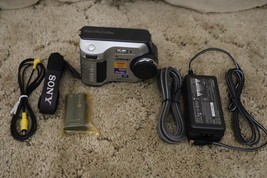 Sony Mavica MVC-FD200 2.0MP Digital Still Camera with Accessories Box and Manual - $49.45