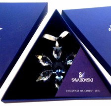 Swarovski 2010 Christmas Star / Snowflake - Mint, with both boxes &amp; pape... - $219.99
