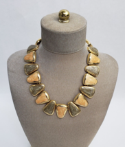 Fashion Necklace Peach Green Triangular Shape Color Swirl Pattern Gold Tone - £31.80 GBP