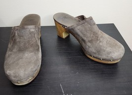 UGG Abbie 5772 Women&#39;s Brown Sherpa Suede Slip On Studded Mules Clogs Sh... - $18.70