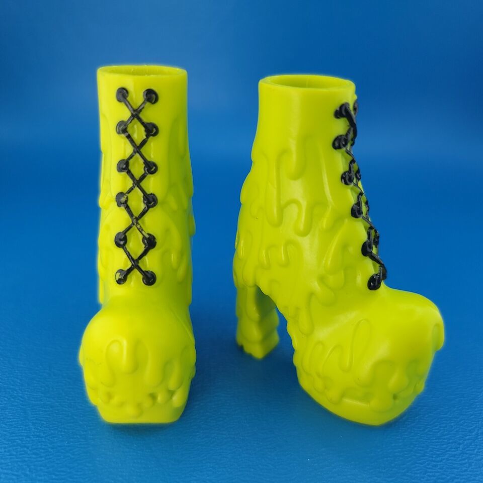Primary image for Bratz Doll ShoefieSnaps Neon Green Molten Heel Platform Boots Shoes MGA 2015