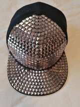 Women&#39;s Metal Studded Baseball Style Hat Great Condition - £11.86 GBP