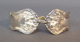 Vintage Spoon Handle Hinged Bracelet Raised Repousse Blossom Flower Silv... - £26.37 GBP