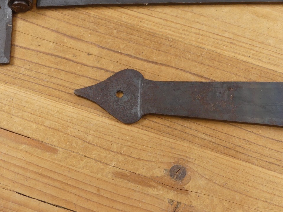 6 LARGE Strap T Hinges 18" Tee Hand Barn Rustic Door Iron Arrow  **SOME RUST** Item image 5