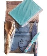 14-Pioneer Woman ~ Wooden Utensils ~ Knives ~ Felt Liners ~ Mats &amp; Board... - $40.00