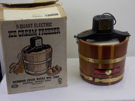 RCW Richmond Cedar Works Sterling 5-Quart Electric Ice Cream Freezer Maker VTG - £59.79 GBP