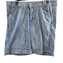 Medium Wash Jean Shorts Size 14 - £19.46 GBP