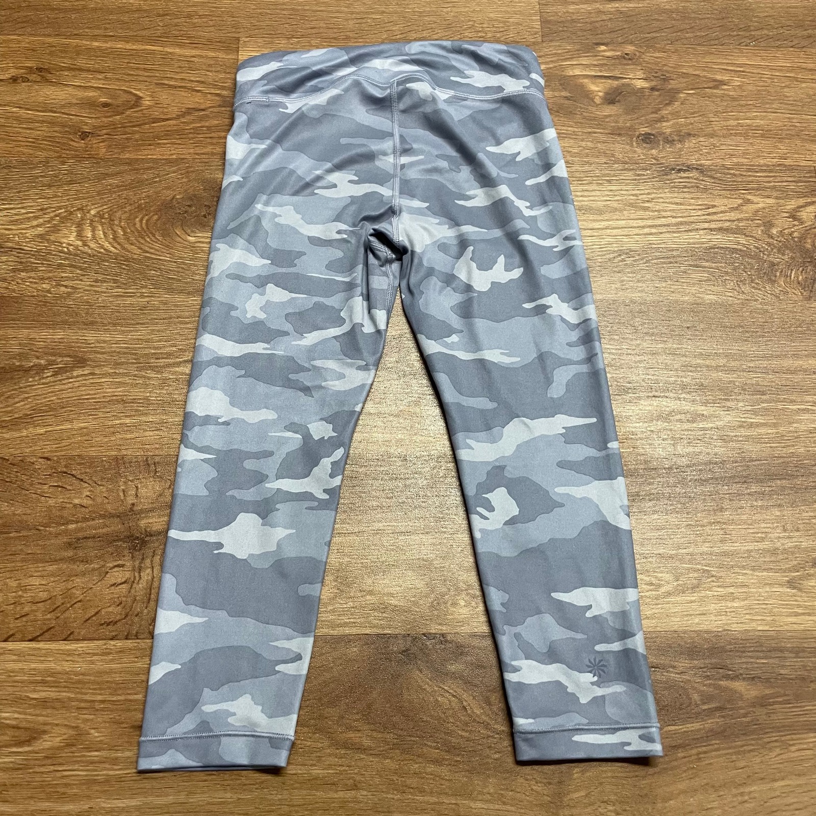 Athleta Girl High Rise Printed Chit Chat Tight Size Large 12 Black Camo